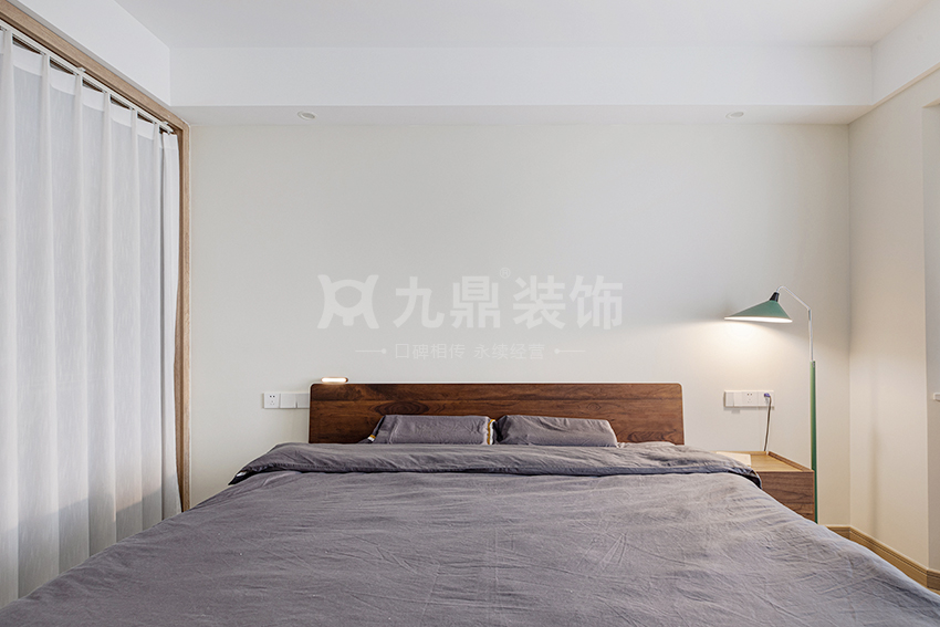 卧室装修实景图 卧室装修实景图